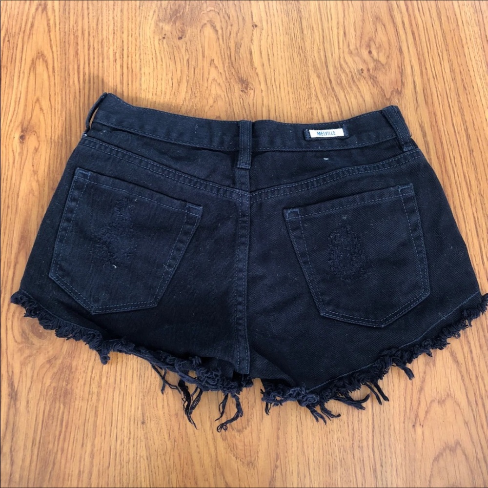 Brandy Melville Black High Waisted Shorts - Picture 2 of 3